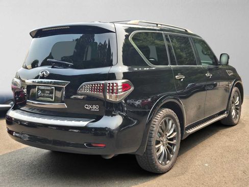 Used 2015 INFINITI QX80 4WD w/ Limited Package image 3