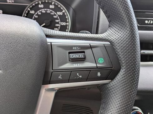 Used 2025 Mitsubishi Outlander SE FWD image 29