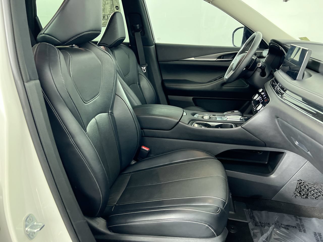 Used 2023 INFINITI QX60 Luxe w/ Cargo Package AWD/4WD image 23