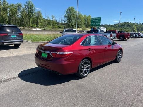 Used 2016 Toyota Camry XSE FWD image 5