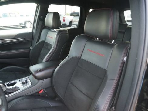 Used 2018 Jeep Grand Cherokee Trailhawk AWD/4WD image 10