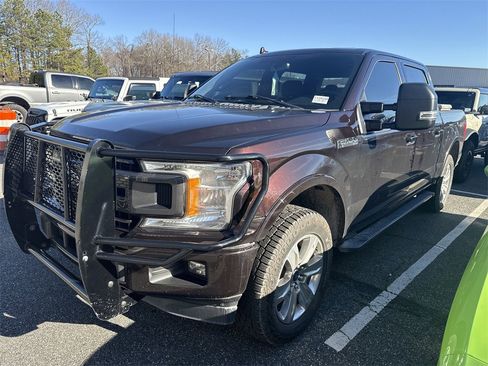 Used 2018 Ford F150 XLT w/ Equipment Group 302A Luxury image 6