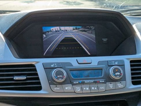 Used 2011 Honda Odyssey EX-L image 24