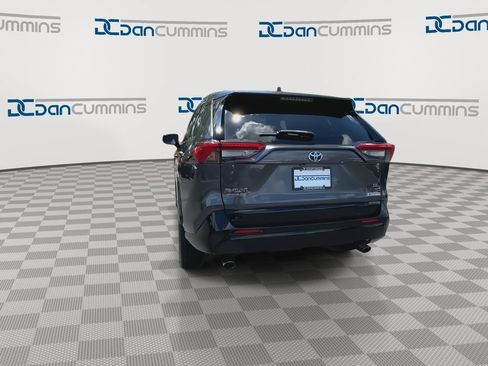 Used 2021 Toyota RAV4 SE AWD/4WD image 7