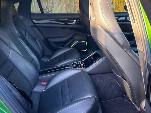 Used 2018 Porsche Panamera 4 AWD/4WD image 27