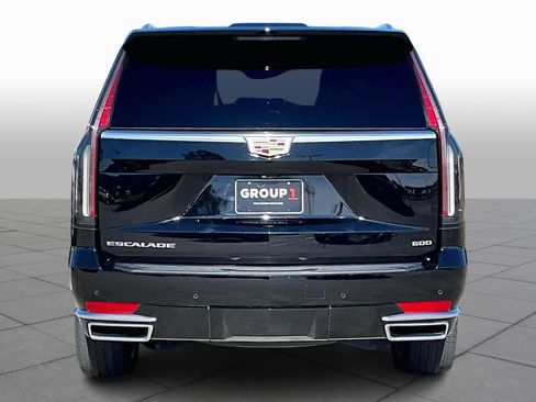Used 2024 Cadillac Escalade Premium Luxury image 5