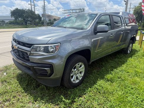 Used 2022 Chevrolet Colorado LT w/ Safety Package RWD image 7