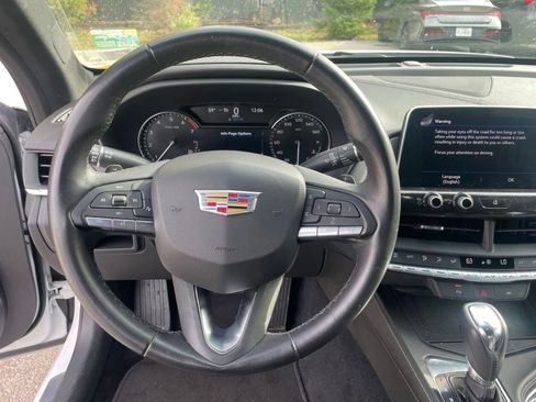 Used 2024 Cadillac CT4 Luxury image 32