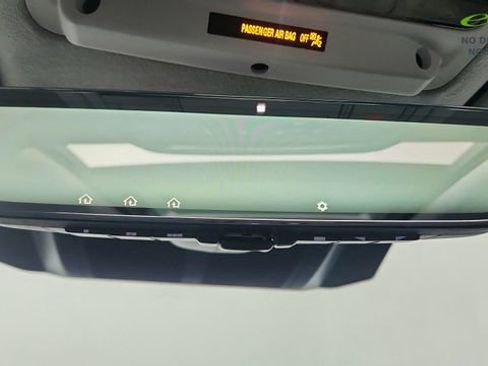 Used 2025 Land Rover Defender 110 X image 58