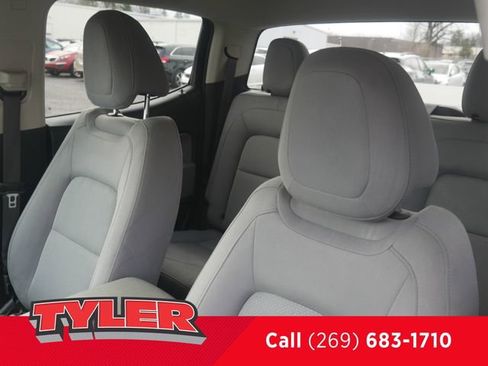 Used 2018 Chevrolet Colorado W/T w/ WT Convenience Package image 34