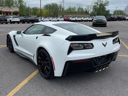 Used 2018 Chevrolet Corvette Z06 RWD image 5