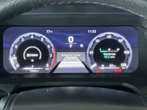 Used 2025 Toyota Tacoma TRD Sport AWD/4WD image 25