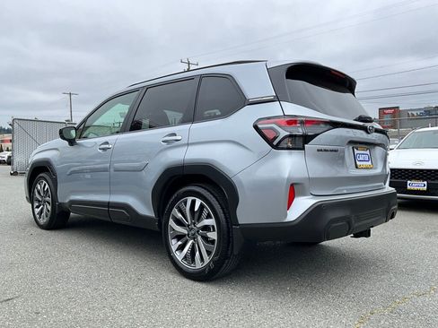 Certified 2025 Subaru Forester Touring AWD/4WD image 7
