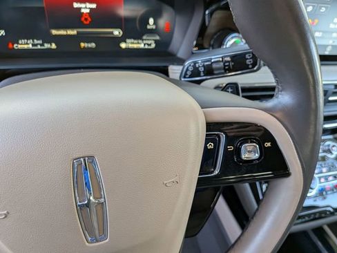 Used 2021 Lincoln Corsair Reserve w/ Equipment Group 201A image 21