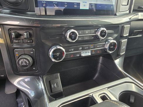 Used 2022 Ford F150 XLT w/ Equipment Group 302A High AWD/4WD image 18