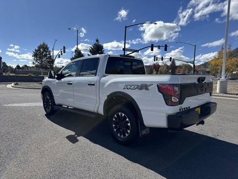Used 2021 Nissan Titan PRO-4X w/ Pro-4x Convenience Package image 5