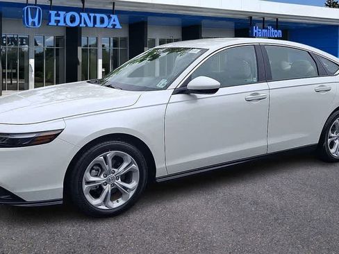 Certified 2025 Honda Accord LX image 4