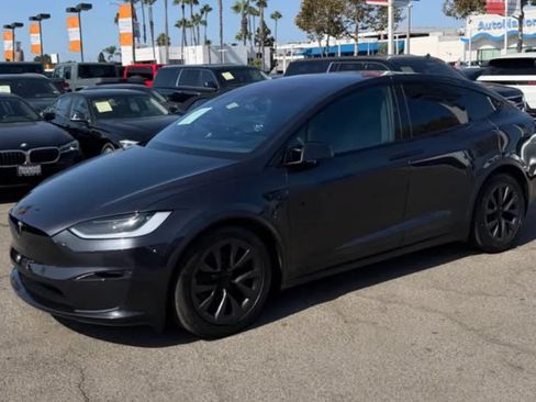 Used 2024 Tesla Model X AWD/4WD image 2