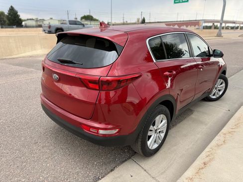 Used 2019 Kia Sportage LX AWD/4WD image 4