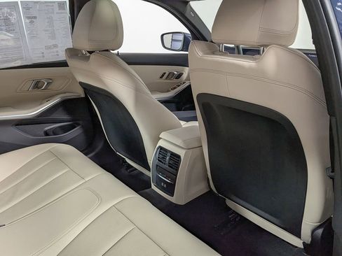 Used 2025 BMW 330i xDrive Sedan w/ M Sport Package image 38