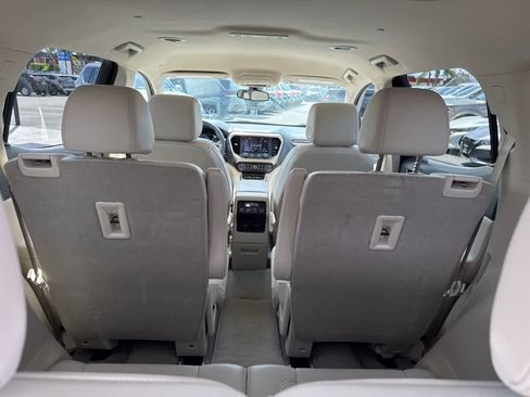 Used 2023 GMC Acadia Denali image 8