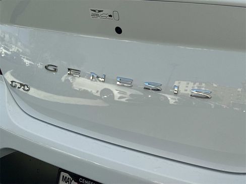Used 2025 Genesis G70 2.5T image 18