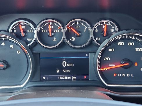 Used 2022 Chevrolet Silverado 1500 LT w/ Z71 Off-Road Package image 16