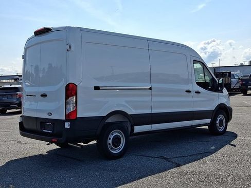 New 2026 Ford Transit 250 148 Medium Roof RWD image 4