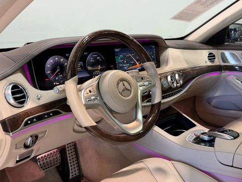 Used 2019 Mercedes-Benz S 560 Sedan image 14