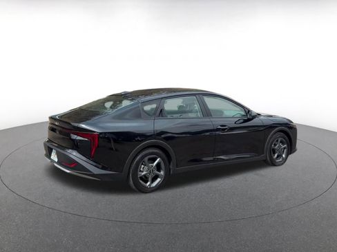 Used 2025 Kia K4 LXS image 14