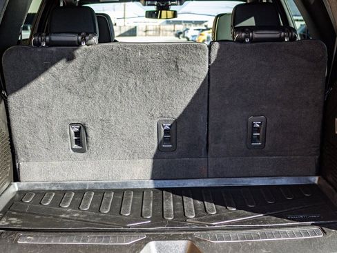 Used 2022 Chevrolet Tahoe Premier image 5