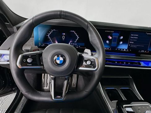 Used 2024 BMW 760i xDrive w/ Executive Package AWD/4WD image 11