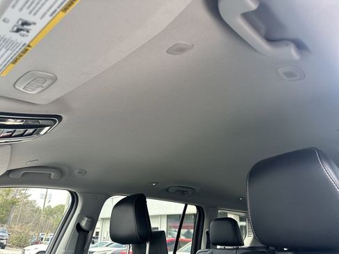 Used 2023 Jeep Grand Cherokee L Limited w/ Rear Seat Video Group I image 33