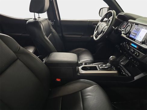 Used 2021 Toyota Tacoma Limited w/ Nightshade Package image 11