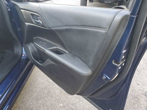 Used 2017 Honda Accord Sport image 19