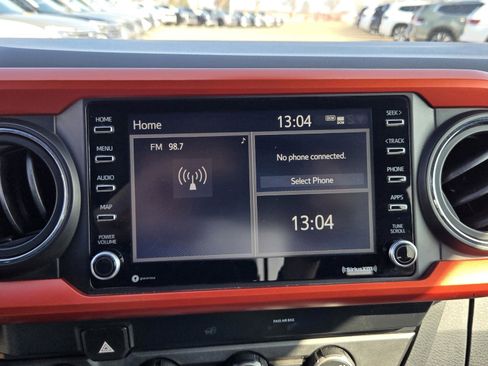 Used 2020 Toyota Tacoma TRD Off-Road image 20