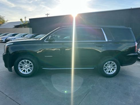 Used 2019 GMC Yukon SLE image 4