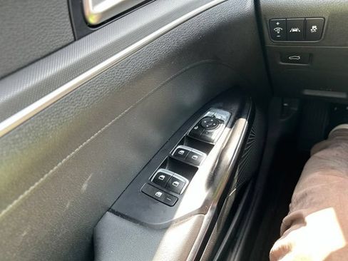 Used 2022 Kia K5 LX FWD image 37