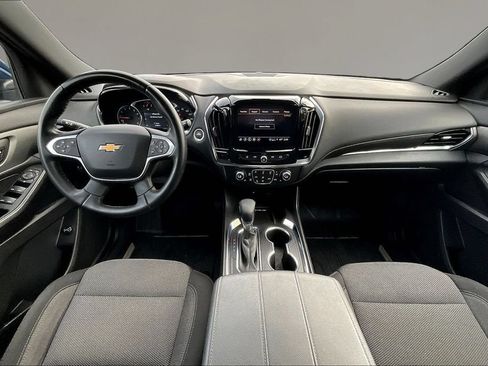 Used 2023 Chevrolet Traverse LT AWD/4WD image 7