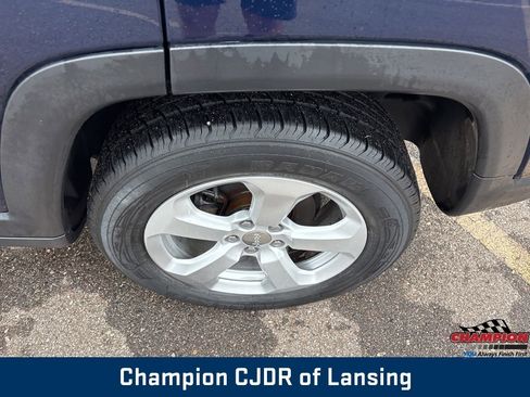 Used 2018 Jeep Compass Latitude w/ Cold Weather Group image 5