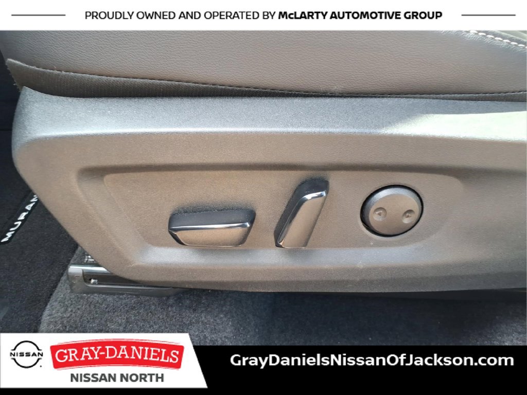Certified 2025 Nissan Murano SL AWD/4WD image 14