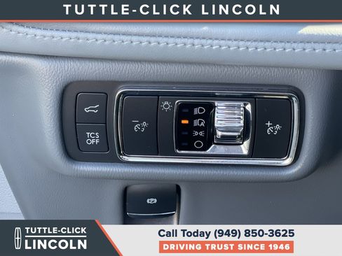 Certified 2022 Lincoln Nautilus Reserve w/ Equipment Group 201A image 23