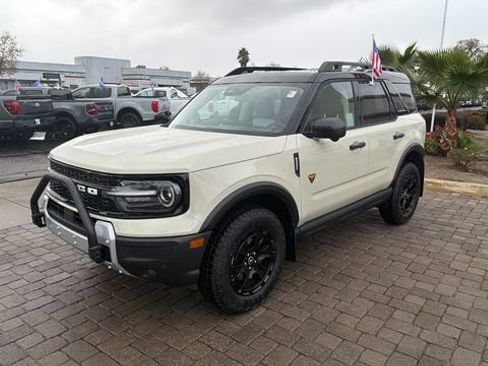 New 2025 Ford Bronco Sport Badlands w/ Sasquatch Badlands Package image 7