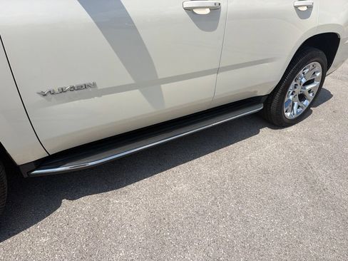 Used 2015 GMC Yukon SLT w/ Open Road Package AWD/4WD image 6