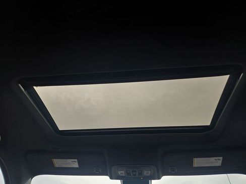 Used 2023 Chevrolet Silverado 1500 ZR2 image 24