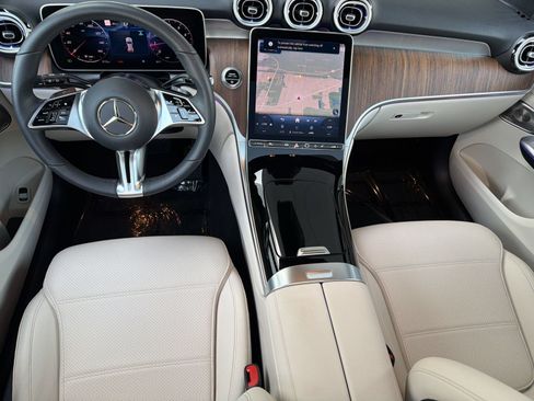 Used 2026 Mercedes-Benz GLC 300 image 14