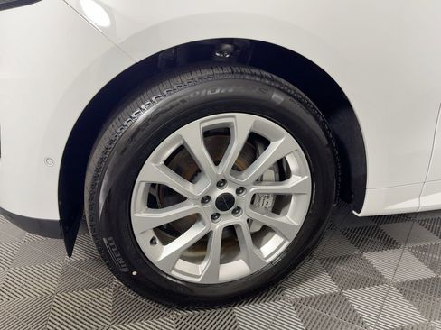 Used 2023 Land Rover Range Rover Sport SE Dynamic image 10