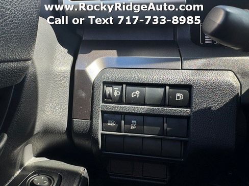 Used 2025 Toyota 4Runner SR5 AWD/4WD image 21
