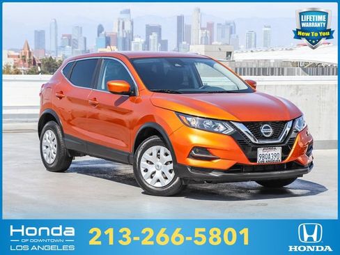 Used 2020 Nissan Rogue Sport S FWD image 1