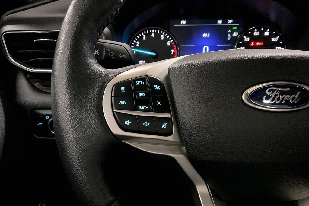 Certified 2023 Ford Explorer Limited w/ Limited Technology Package AWD/4WD image 17